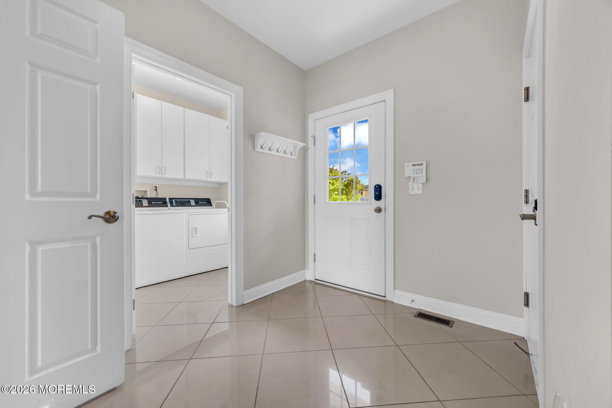 27 Hanging Rock Road Freehold, NJ 07728 - Photo 25 of 66 28-web-or-mls-2M1A5310