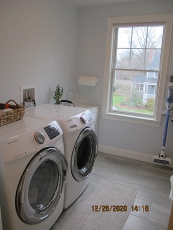 29 Dawson Drive Needham, MA 02492 - Photo 17 of 31