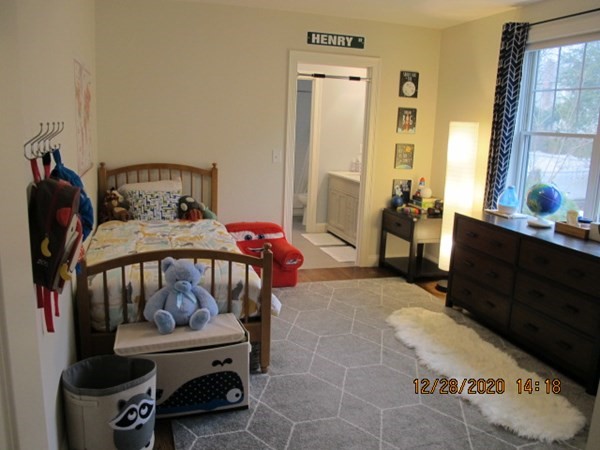 29 Dawson Drive Needham, MA 02492 - Photo 18 of 31