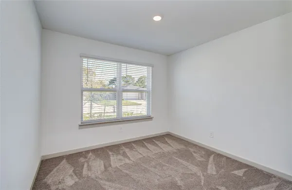 $2,350 | 4930 Natchez Trace, Fresno, TX 77545