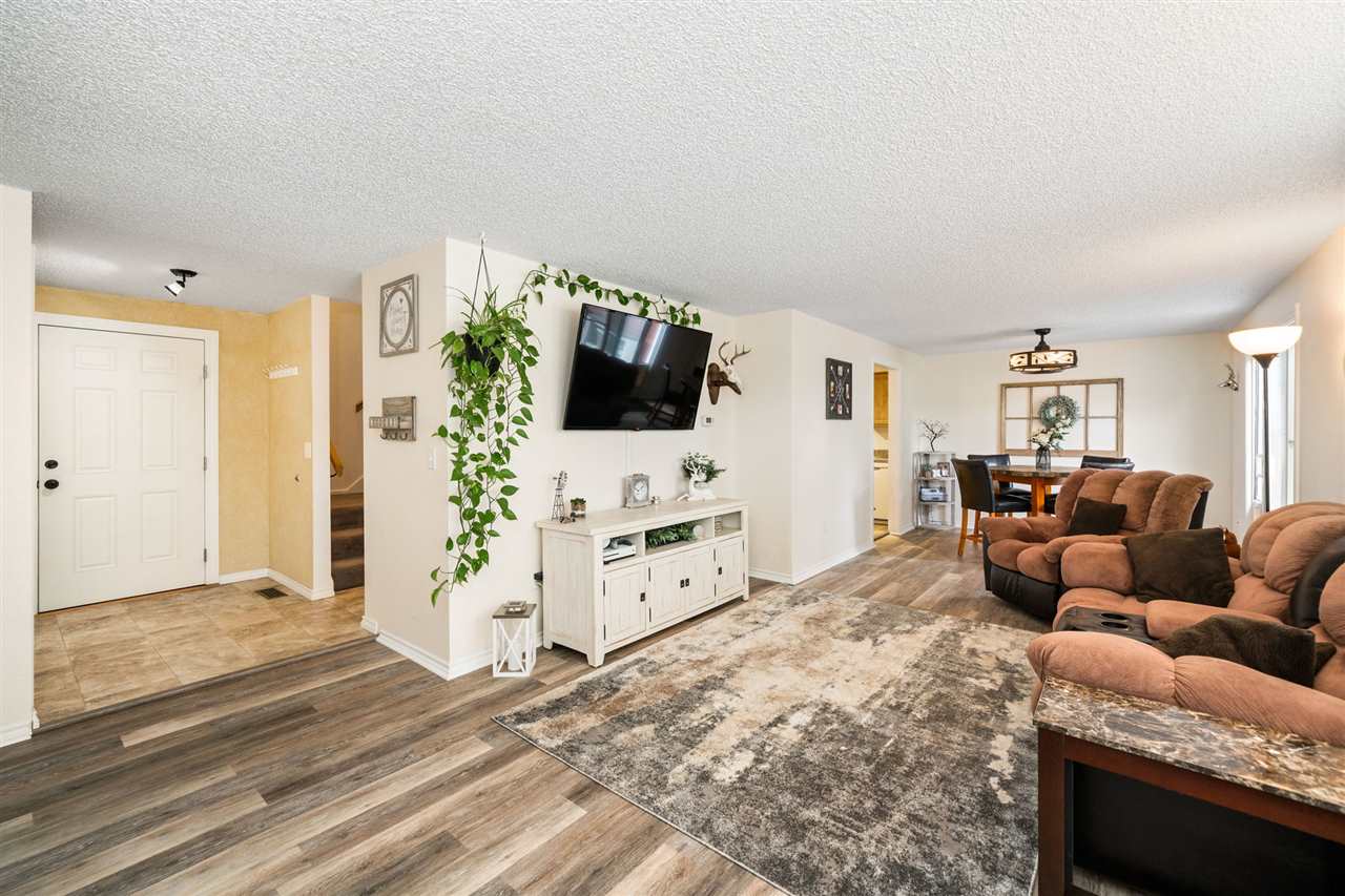 1218 North Van Marter Road Spokane Valley, WA 99206 - Photo 2 of 20