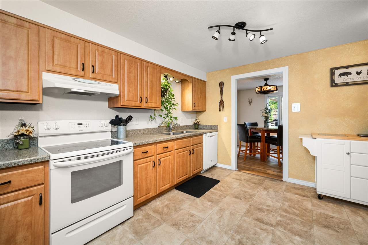 1218 North Van Marter Road Spokane Valley, WA 99206 - Photo 7 of 20