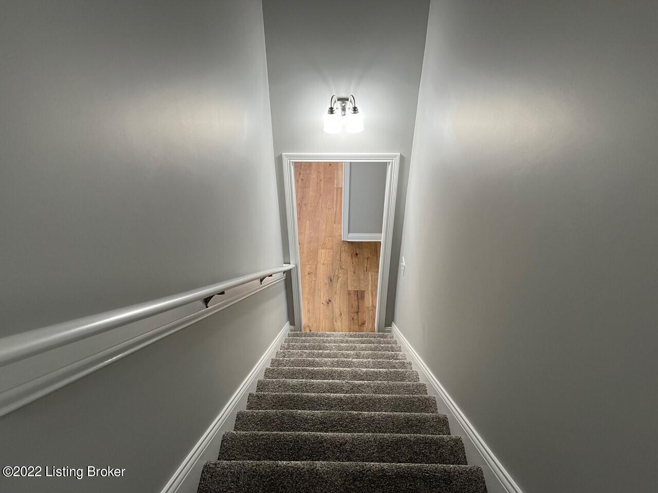210 Lenore Road Coxs Creek, KY 40013 - Photo 19 of 29 210 upstairs