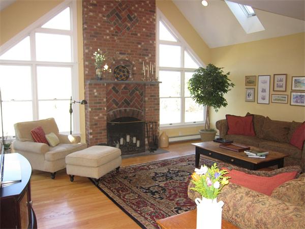 8 Indian Brook Road Ashland, MA 01721 - Photo 4 of 29 Gallery Image 4