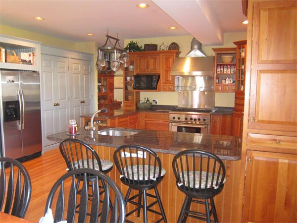 8 Indian Brook Road Ashland, MA 01721 - Photo 10 of 29 Gallery Image 10