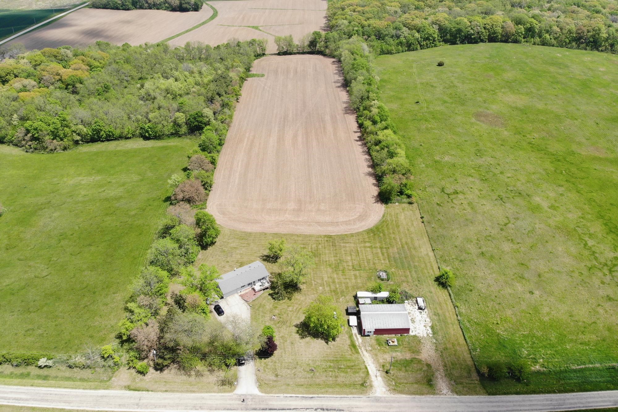 15767 Crowley Road Durand, IL 61024 - Photo 4 of 18