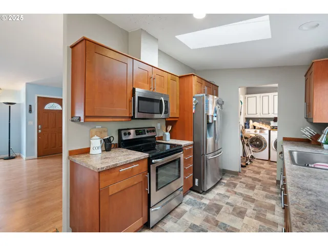 $150,000 | 1655 South Elm Street, Unit 302, Canby, OR 97013