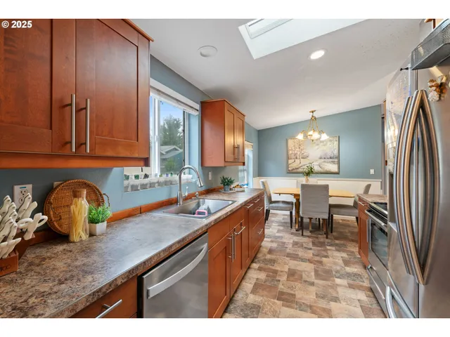 $150,000 | 1655 South Elm Street, Unit 302, Canby, OR 97013