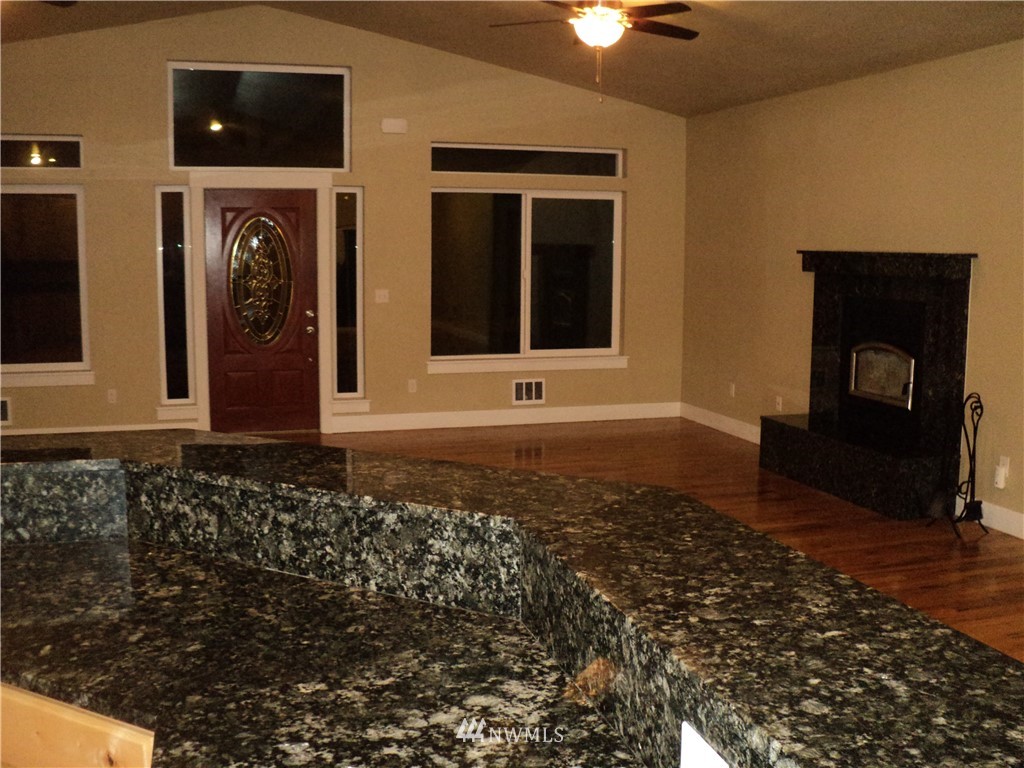 4381 Southwest County Line Road Port Orchard, WA 98367 - Photo 6 of 9 Gallery Image 6