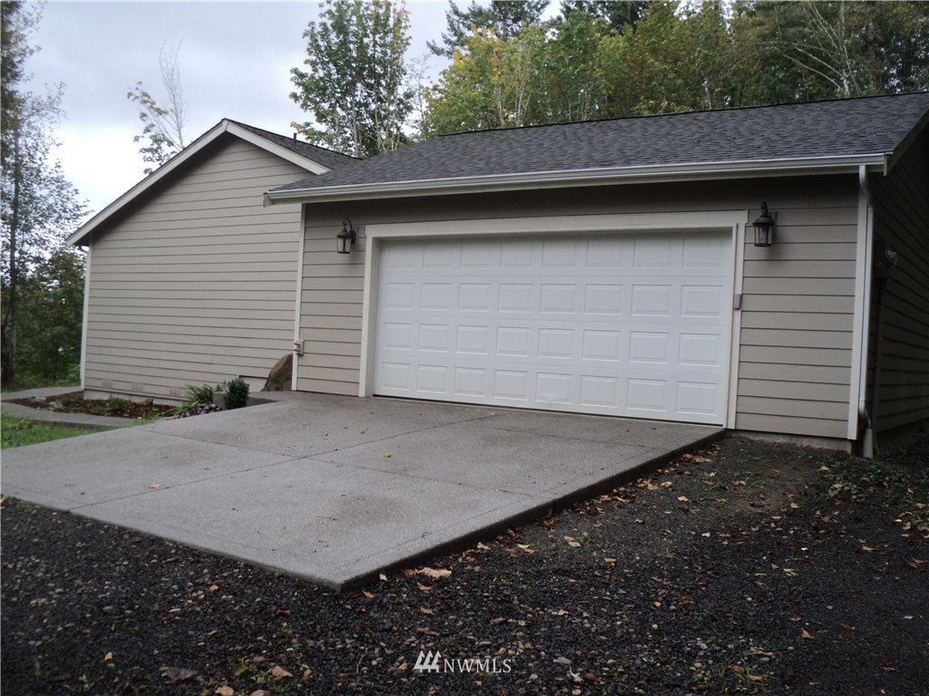 4381 Southwest County Line Road Port Orchard, WA 98367 - Photo 8 of 9 Gallery Image 8