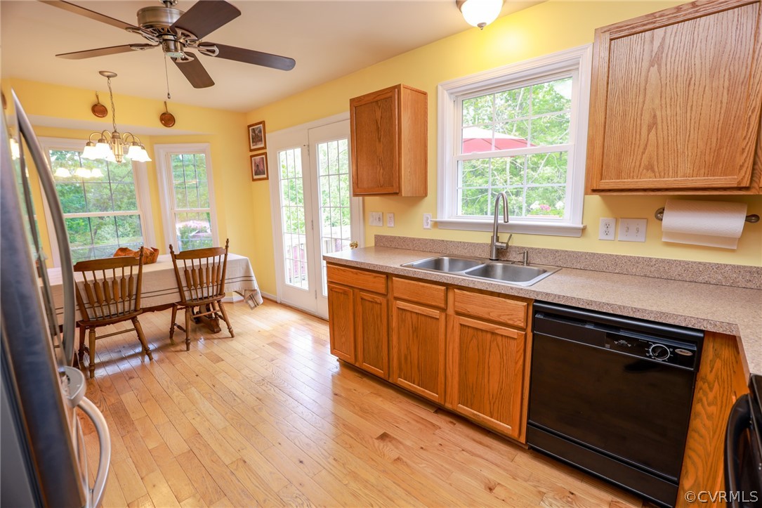 4544 Peters Creek Road Columbia, VA 23038 - Photo 26 of 50 Kitchen