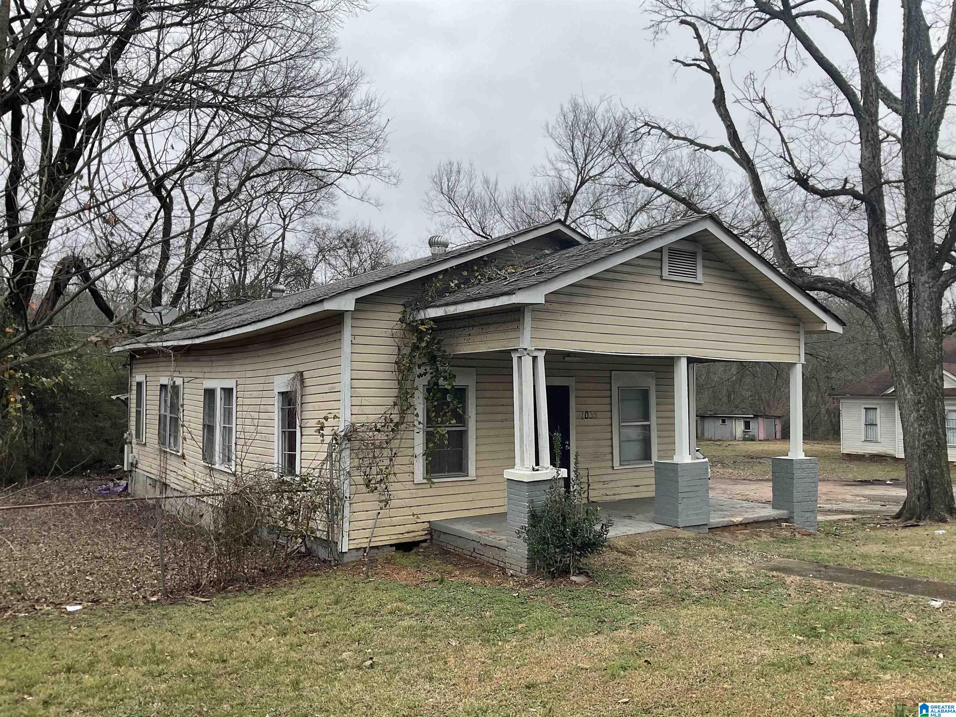 1035 Wilkes Road Birmingham, AL 35228 - Photo 1 of 14