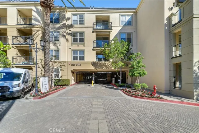 $3,590 | 3300 Watermarke Place, Irvine, CA 92612