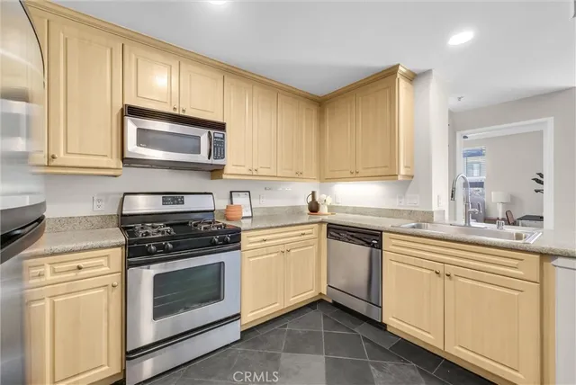 $3,590 | 3300 Watermarke Place, Irvine, CA 92612