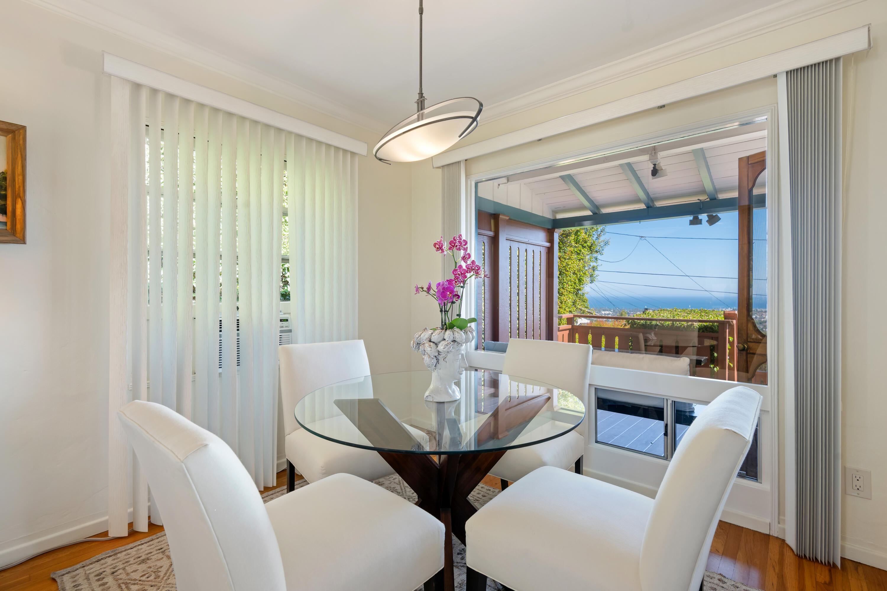 823 Arguello Road Santa Barbara, CA 93103 - Photo 23 of 58 19-Dining