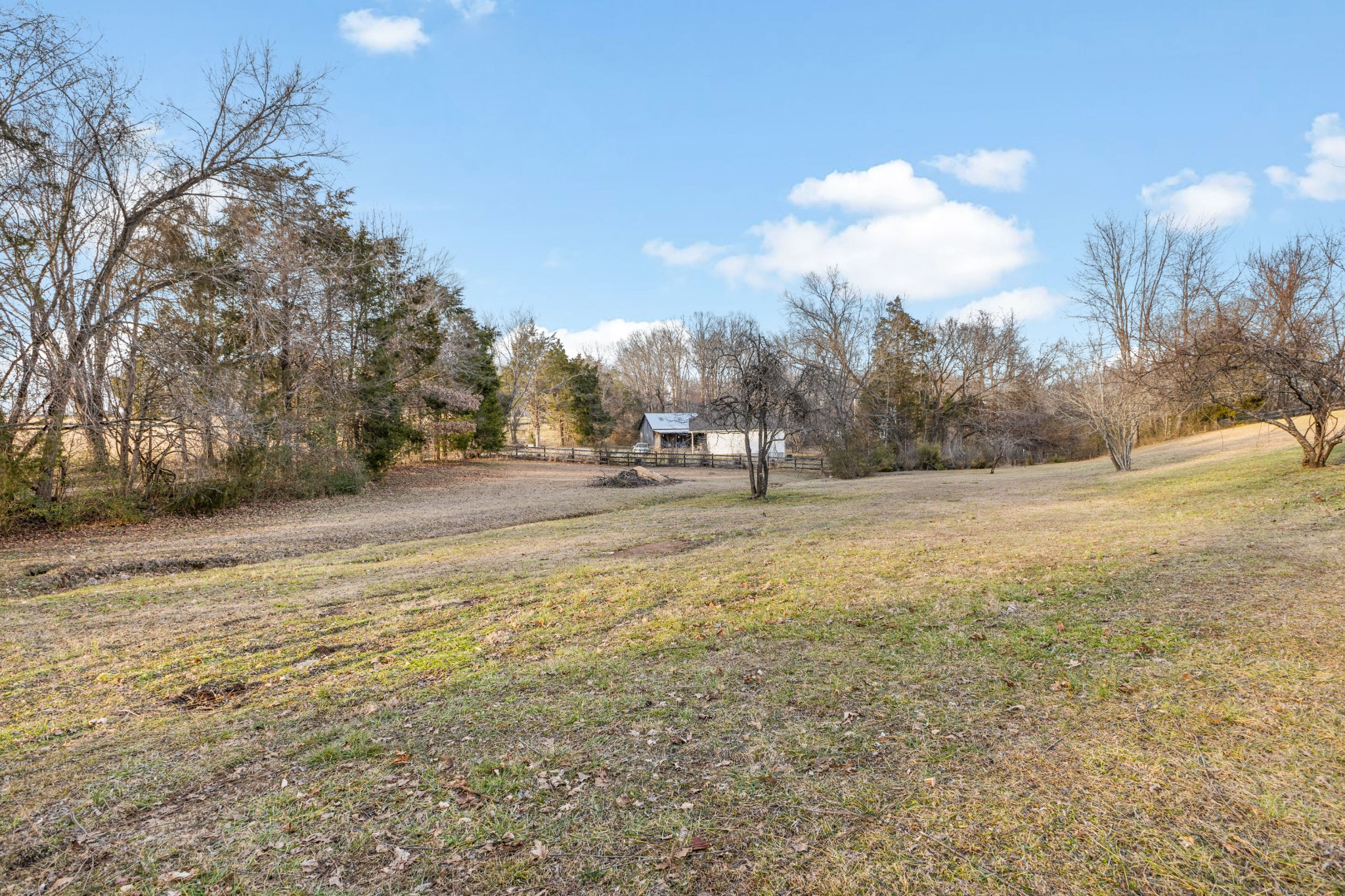 1001 Old Eastside Road Burns, TN 37029 - Photo 31 of 60