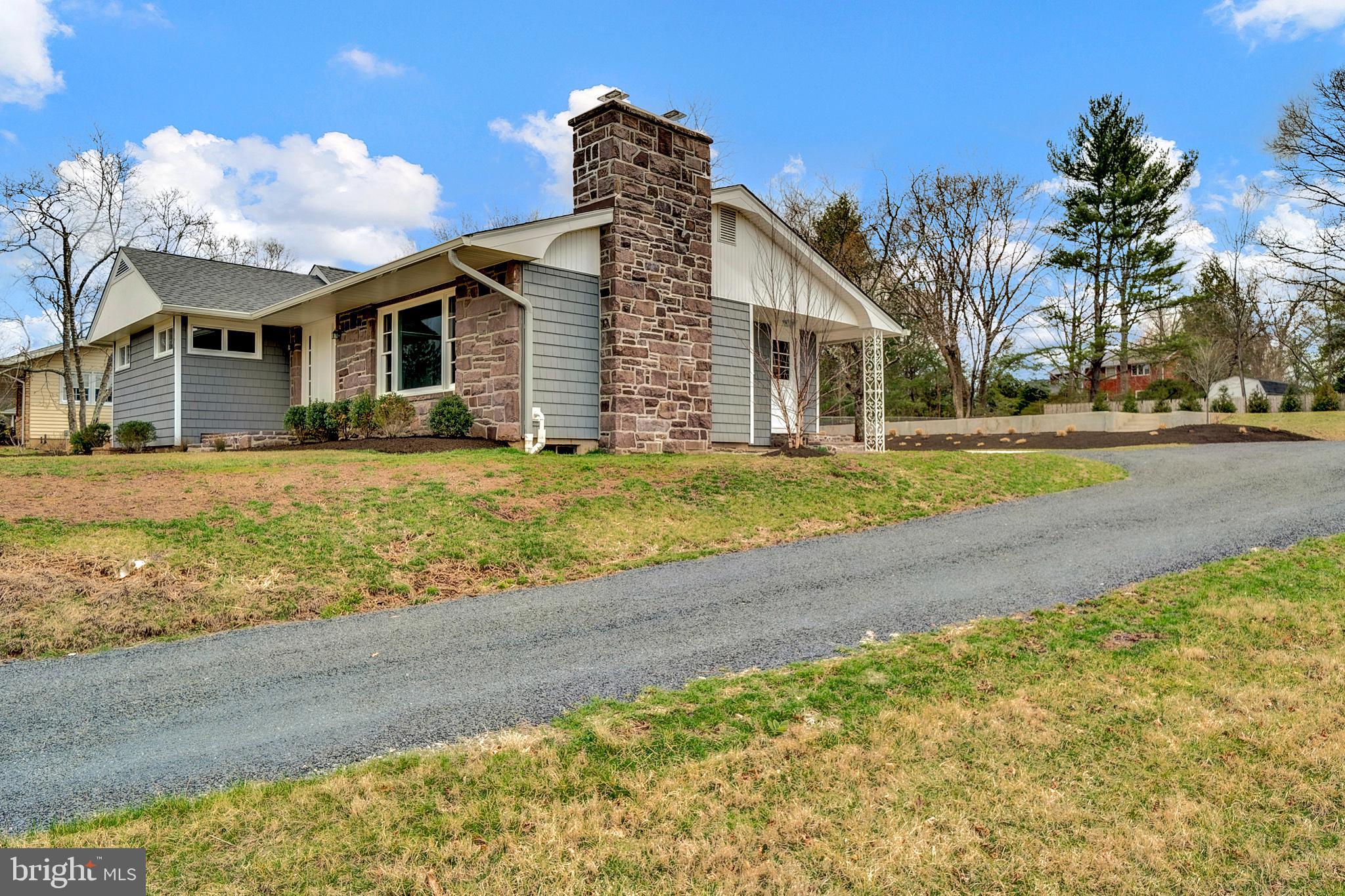 412 Washington Crossing Pennington Road Titusville, NJ 08560 - Photo 36 of 38 a front view of a house with a yard
