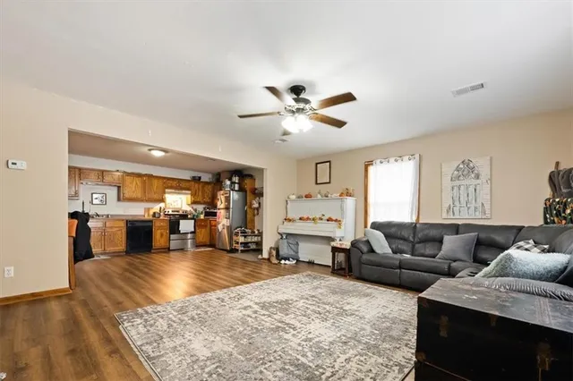 $249,900 | 1349 760 P Road, Urich, MO 64788