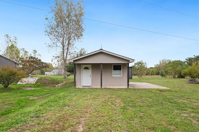 $249,900 | 1349 760 P Road, Urich, MO 64788