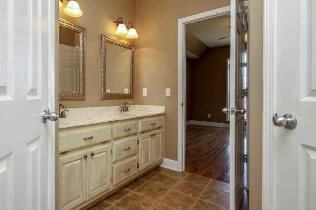 296 Ernest Cates Road Bethpage, TN 37022 - Photo 14 of 20 Bath has Double Vanity sinks for convenience