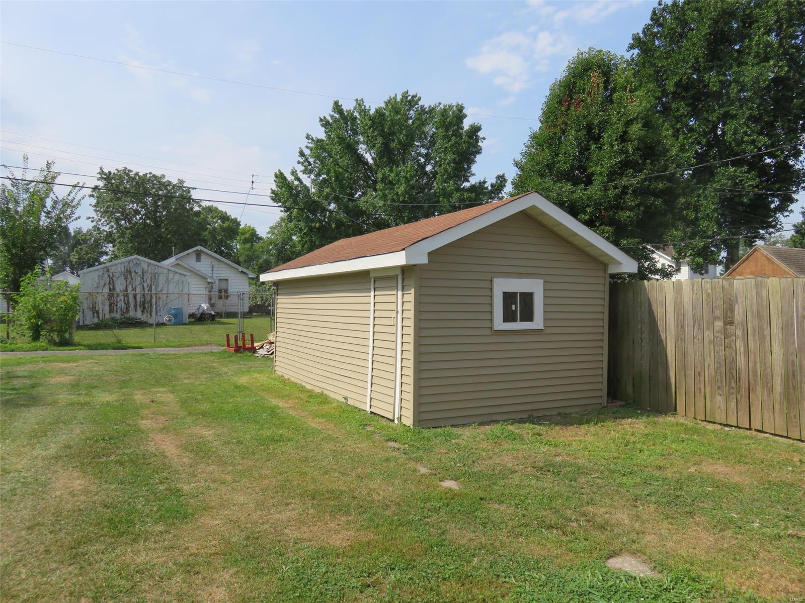 135 East 5th Street Roxana, IL 62084 - Photo 14 of 16 Gallery Image 14
