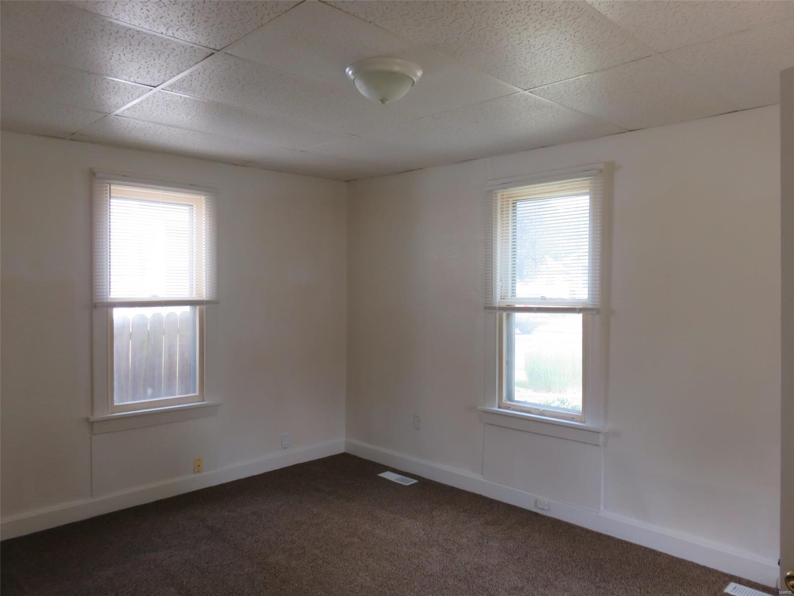 135 East 5th Street Roxana, IL 62084 - Photo 6 of 16 Gallery Image 6