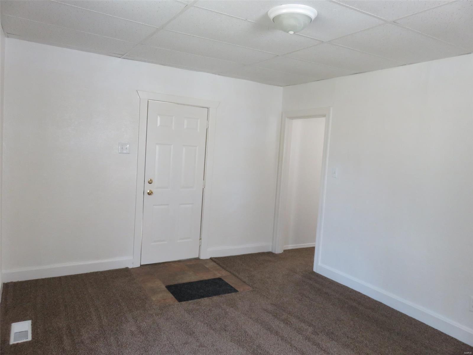 135 East 5th Street Roxana, IL 62084 - Photo 7 of 16 Gallery Image 7