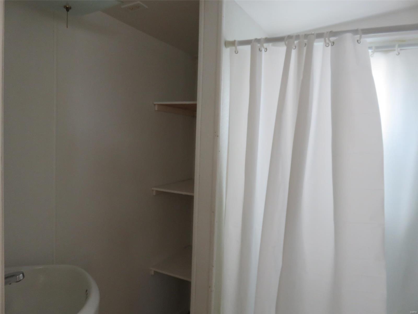 135 East 5th Street Roxana, IL 62084 - Photo 10 of 16 Gallery Image 10