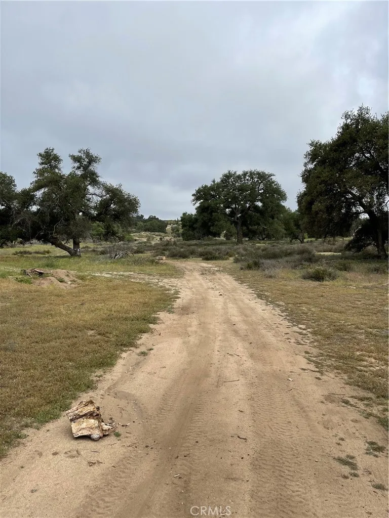 41 Melton Road Hemet, CA 92544 - Photo 2 of 8 a view of a lake view