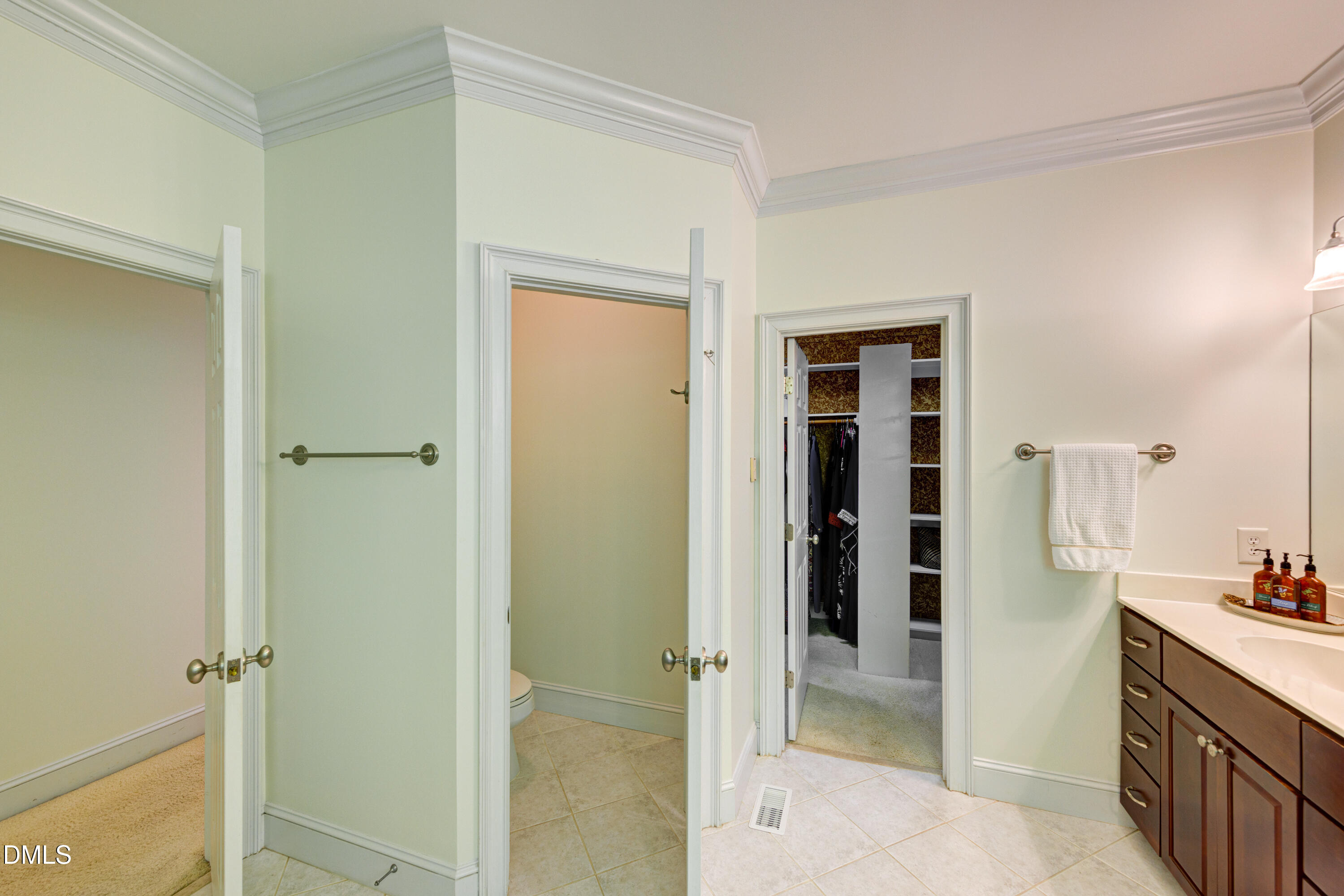 3901 Orchard Point Court Apex, NC 27539 - Photo 38 of 80 photo_041
