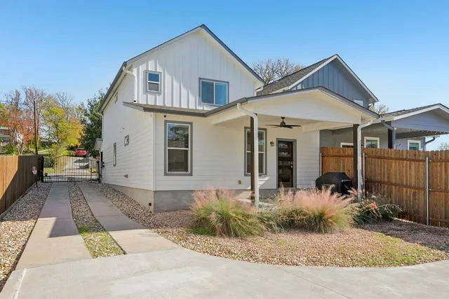 $775,000 | 1206 Deloney Street, Unit B, Austin, TX 78721