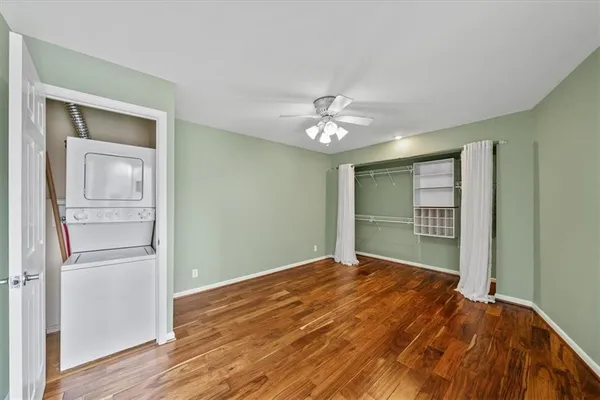 $185,000 | 3838 Rainbow Boulevard, Unit 304, Kansas City, KS 66103