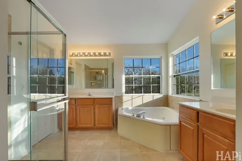 $619,000 | 1385 Caribou Lane, Hoffman Estates, IL 60192