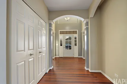 $619,000 | 1385 Caribou Lane, Hoffman Estates, IL 60192