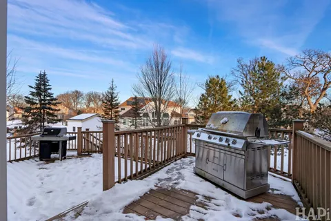 $619,000 | 1385 Caribou Lane, Hoffman Estates, IL 60192