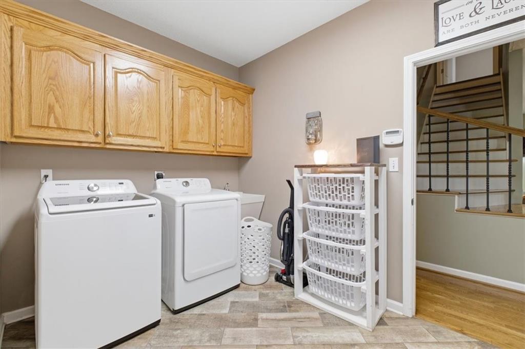 164 Laurens Road Rockmart, GA 30153 - Photo 17 of 41 a utility room with dryer and washer