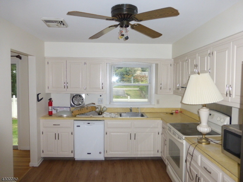 29 Oxford Road Wharton, NJ 07885 - Photo 13 of 25