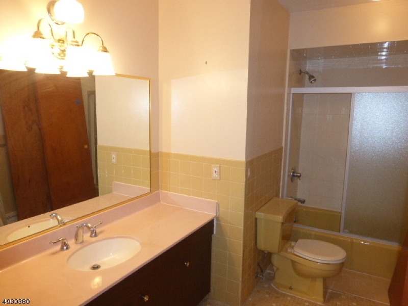 29 Oxford Road Wharton, NJ 07885 - Photo 19 of 25