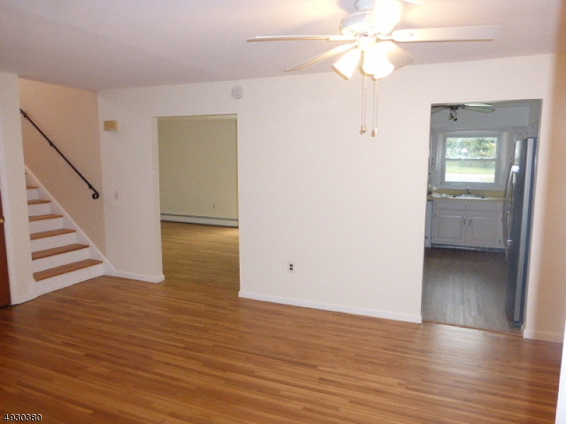 29 Oxford Road Wharton, NJ 07885 - Photo 5 of 25
