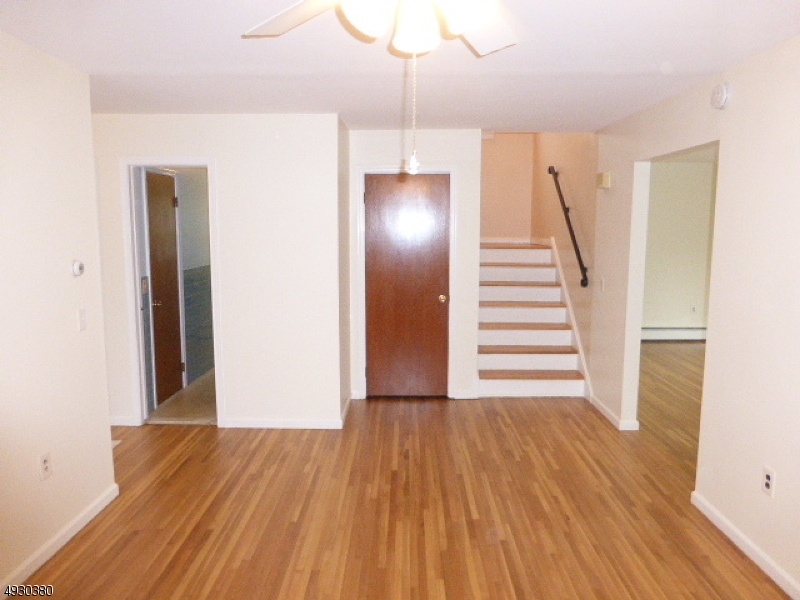 29 Oxford Road Wharton, NJ 07885 - Photo 7 of 25