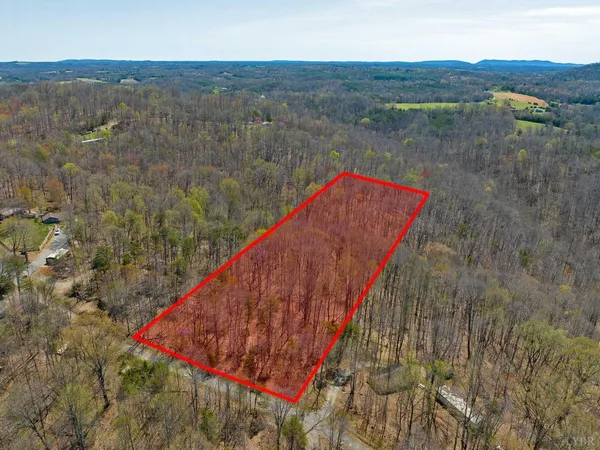 $28,987 | 9 Oak Drive, Moneta, VA 24121