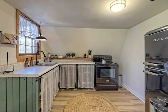 $149,000 | 114 North Port Bass Drive, Fair Play, SC 29643