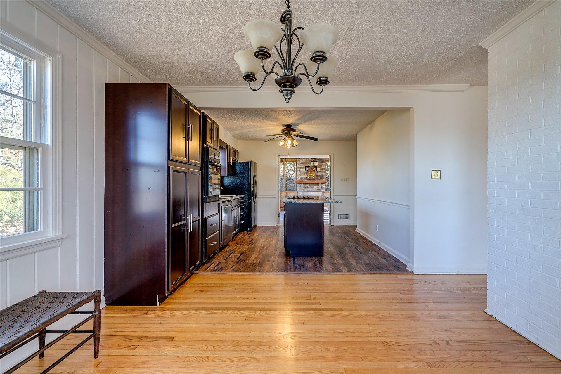 3026 Sedgefield Road Southwest Roanoke, VA 24018 - Photo 4 of 25 a view of a livingroom with a kitchen