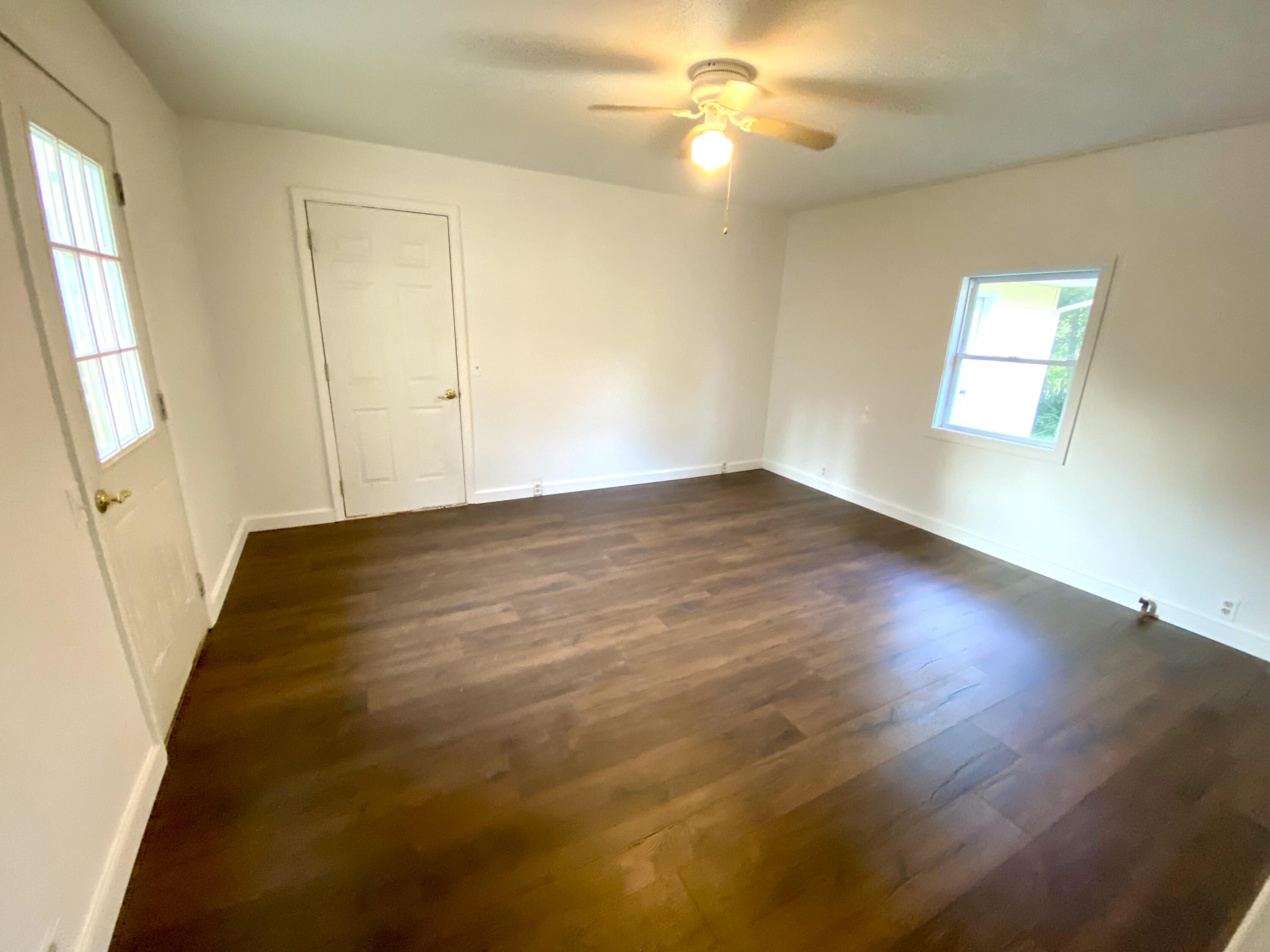 4985 Maple Road Manistee, MI 49660 - Photo 17 of 28 Mudroom or office
