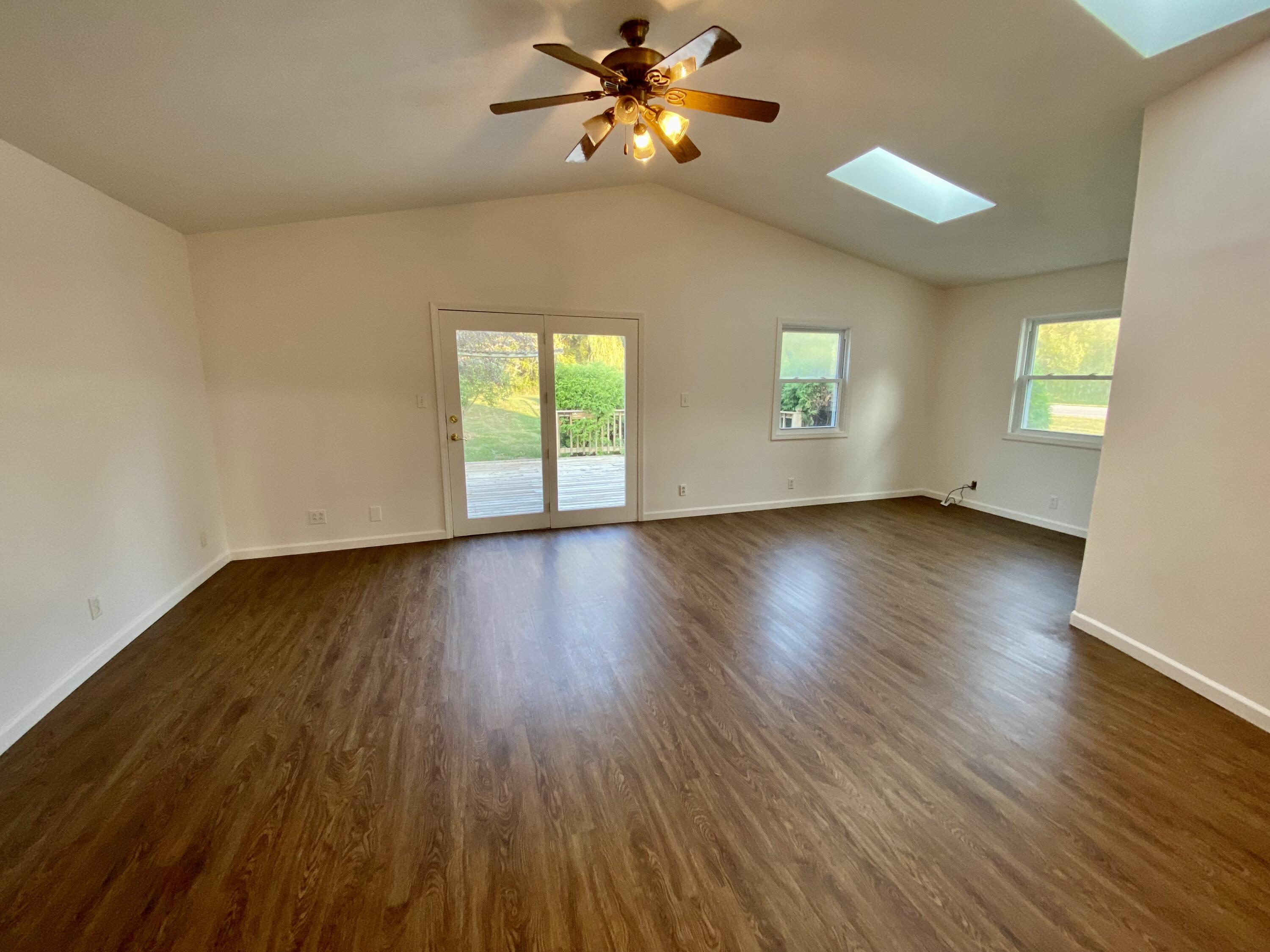 4985 Maple Road Manistee, MI 49660 - Photo 6 of 28 Large Family room off kitchen