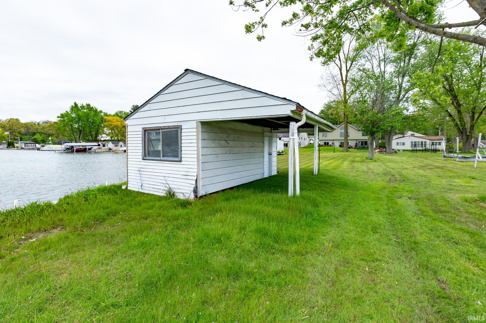 50818 Cornwall Road Bristol, IN 46507 - Photo 8 of 29