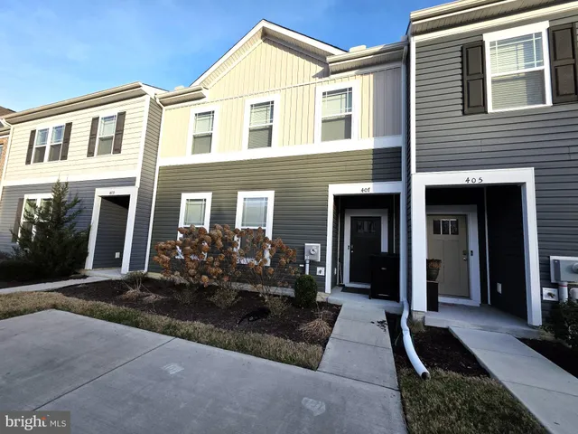 $2,200 | 407 Stream Valley Court, Salisbury, MD 21804