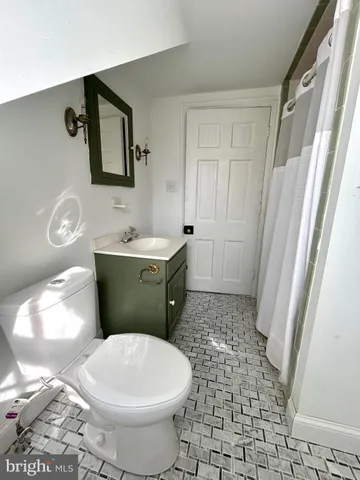 $6,000 | 571 North Newtown Street Road, Newtown Square, PA 19073