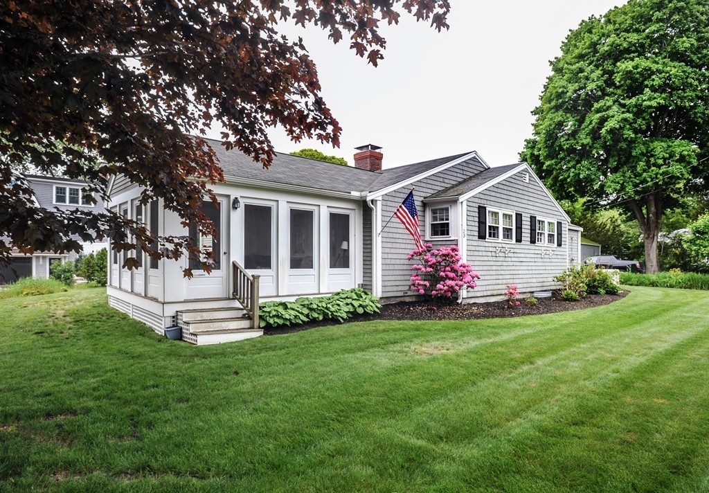 29 Massasoit Road Duxbury, MA 02332 - Photo 1 of 14