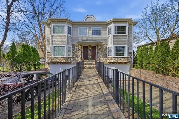 $7,950 | 47 Sunset Lane, Unit A, Tenafly, NJ 07670